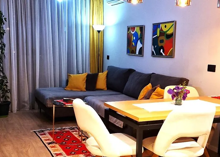 Comfy شقة *